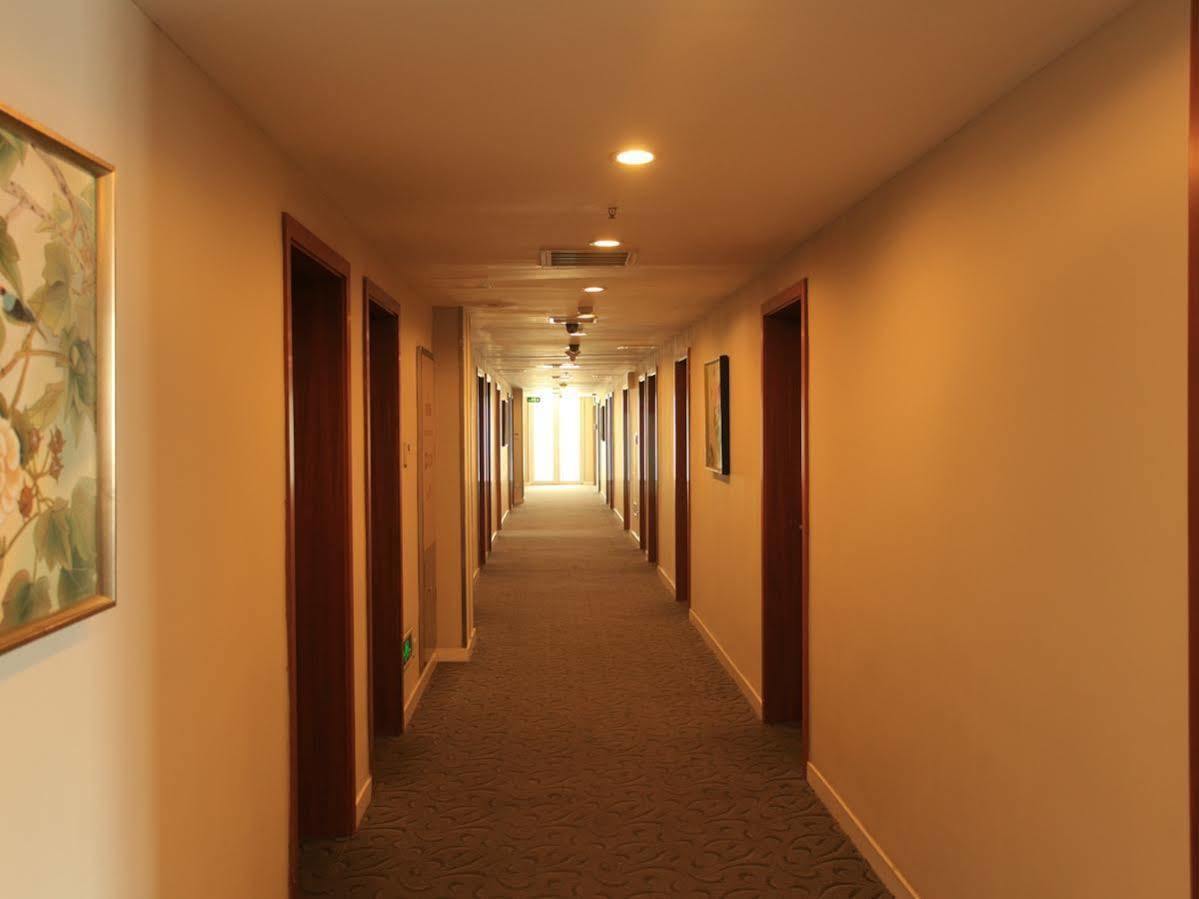 Donghua Hotel Пекин Екстериор снимка